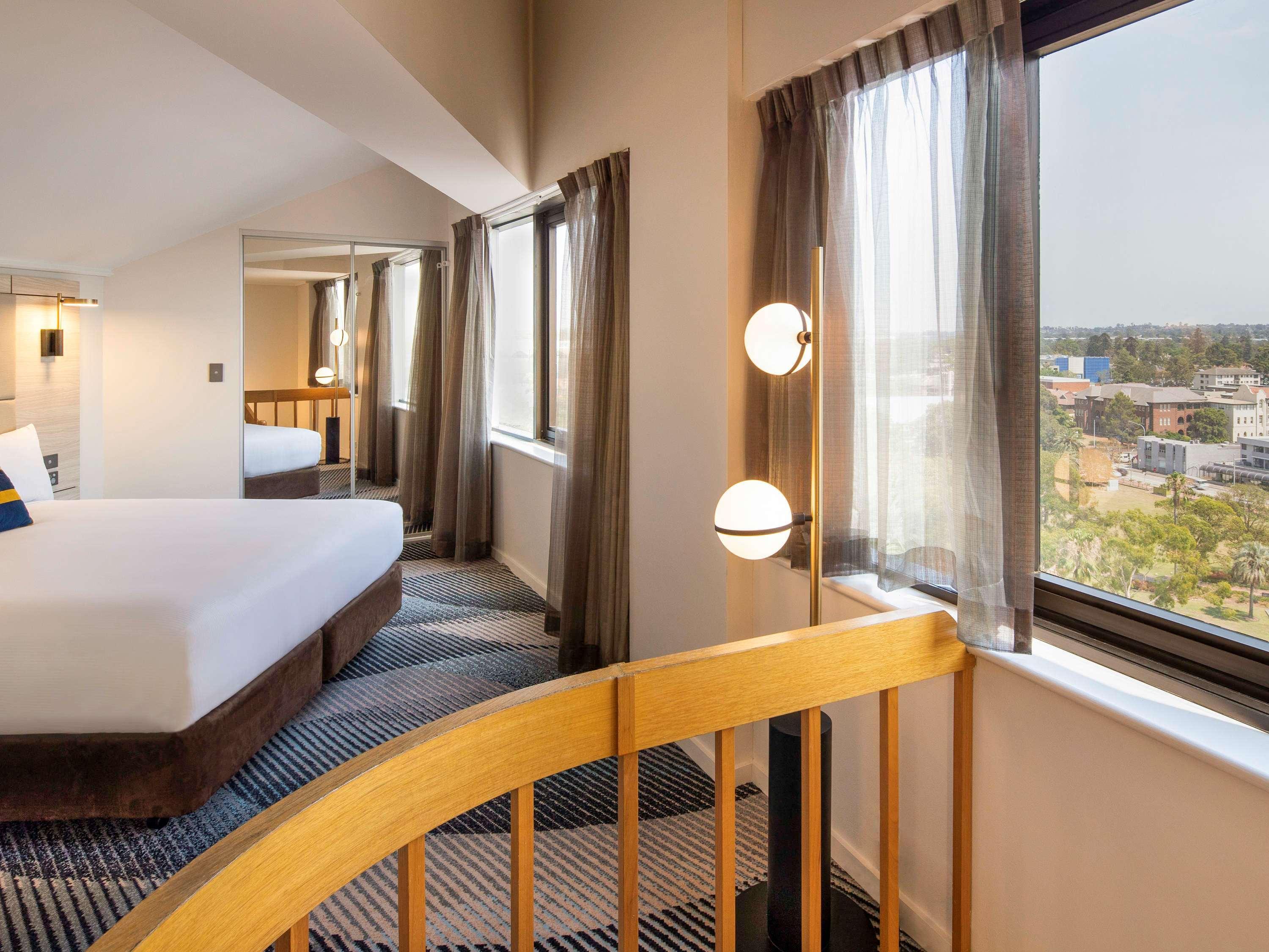Novotel Sydney Parramatta Sidney Exterior foto