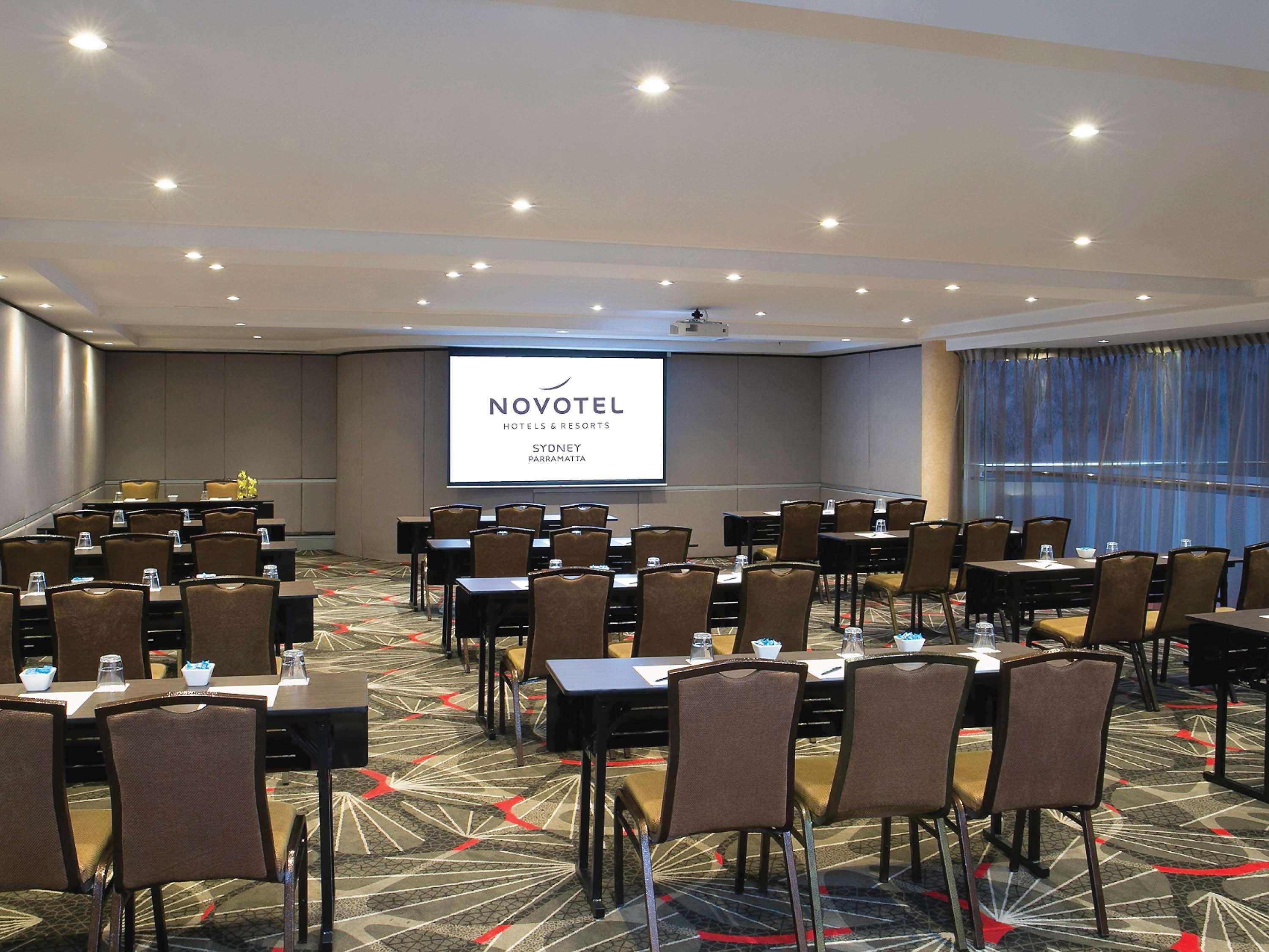 Novotel Sydney Parramatta Sidney Exterior foto